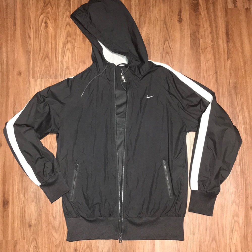 Nike Essential Juniors Running Jacket